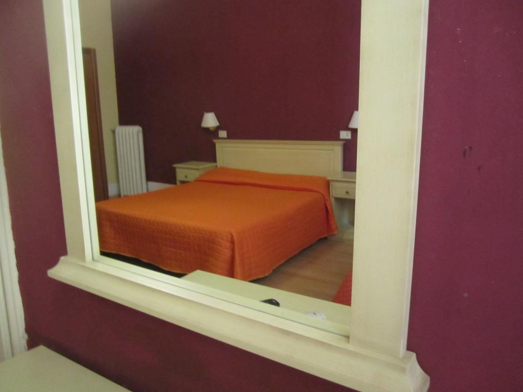 Hotel Savonarola Florencia Exterior foto