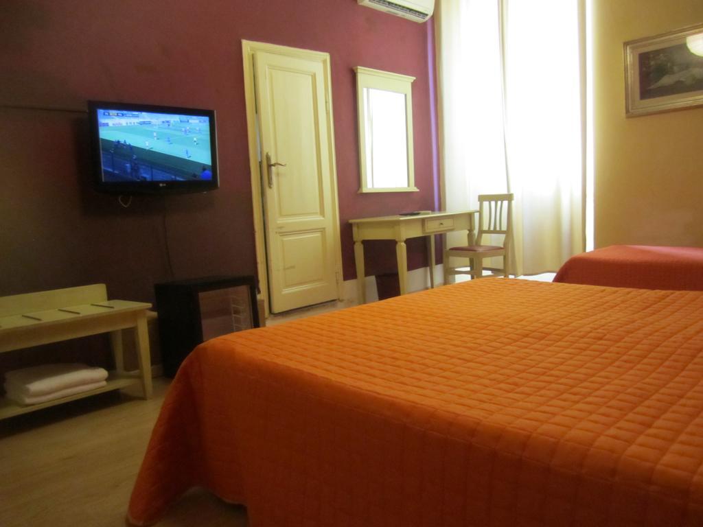 Hotel Savonarola Florencia Habitación foto